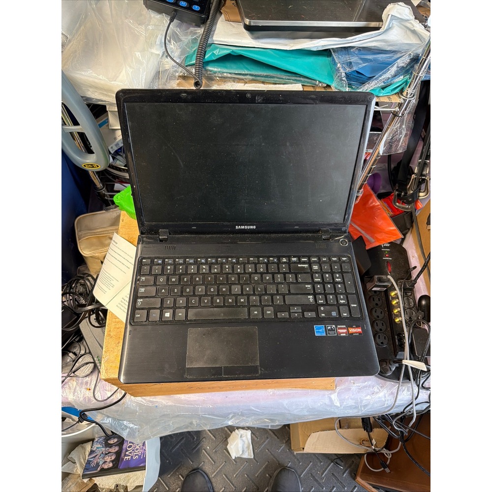 Samsung NP365E5C-S01UB Laptop AMD A6 Vision Radeon Graphics Black For Parts